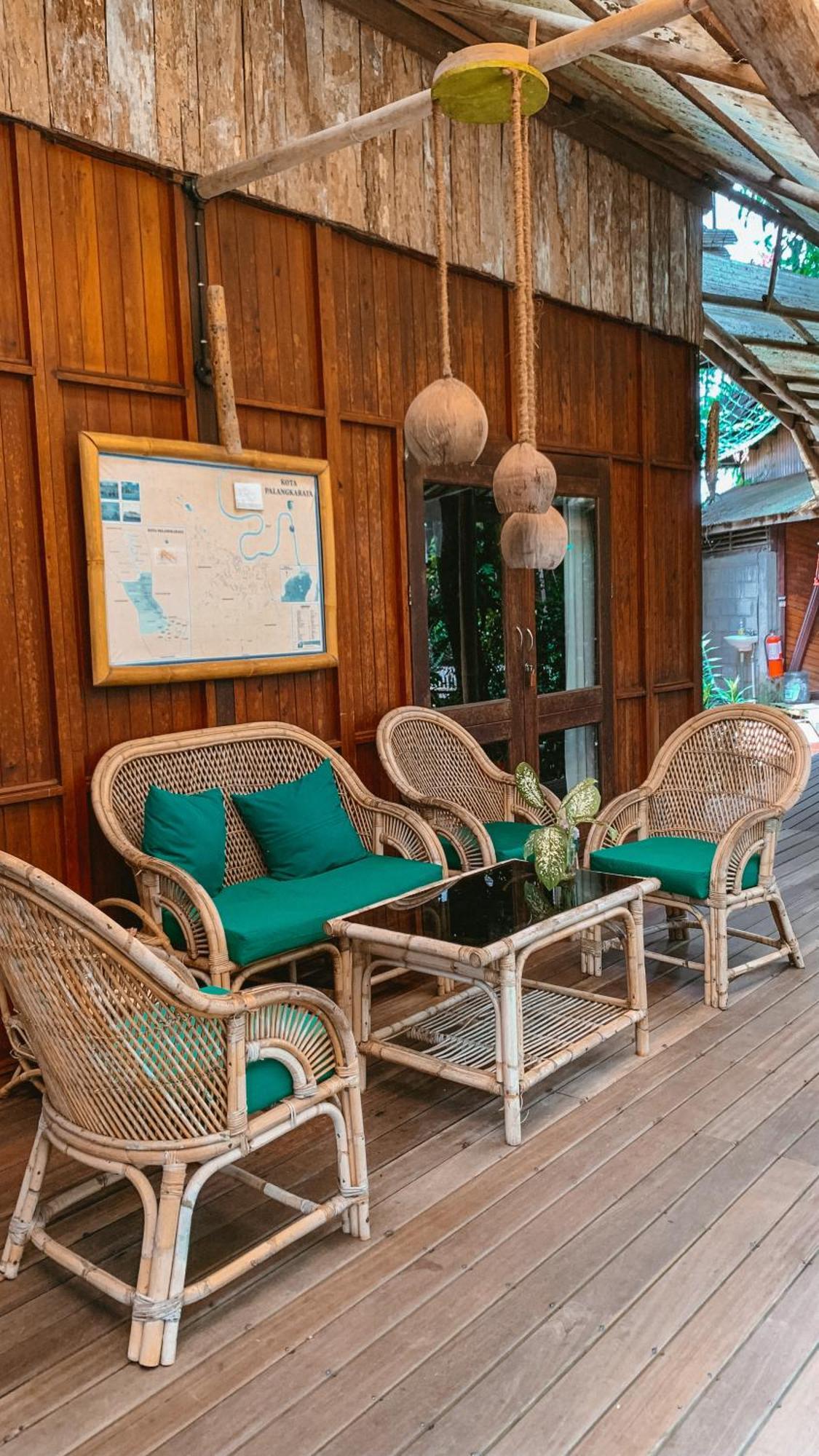 Bukit Raya Guesthouse Palangkaraya Bagian luar foto