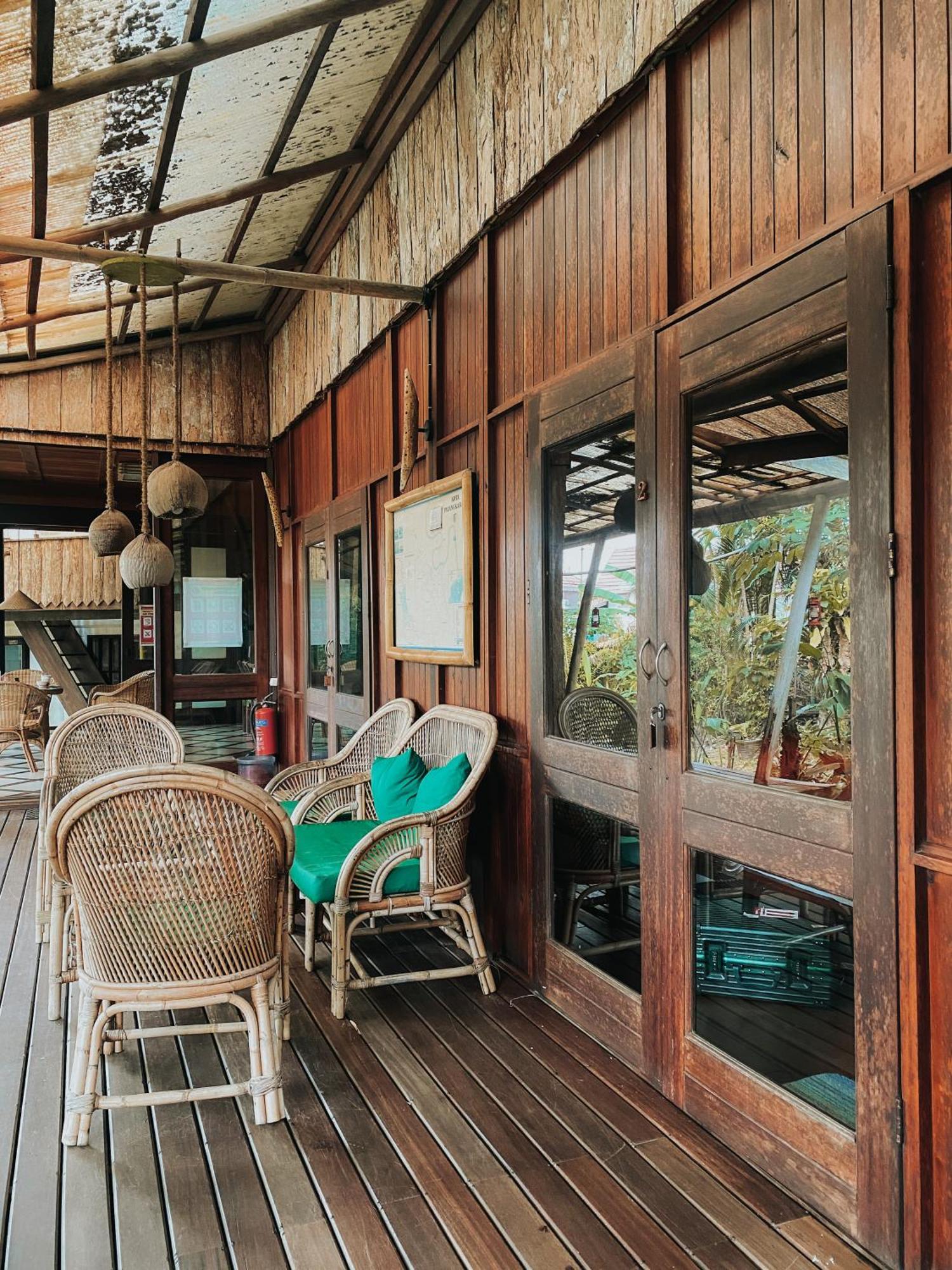 Bukit Raya Guesthouse Palangkaraya Bagian luar foto