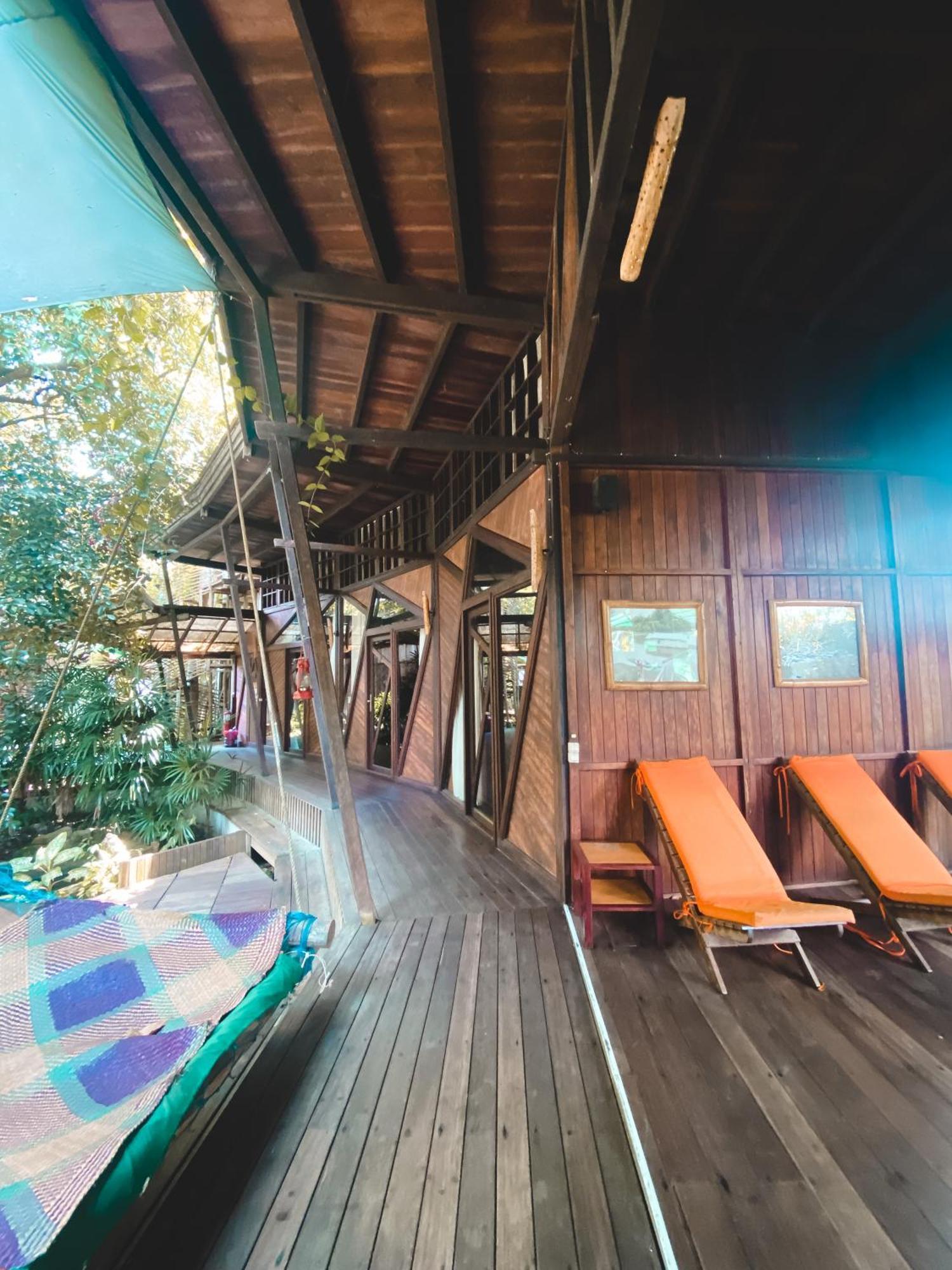 Bukit Raya Guesthouse Palangkaraya Bagian luar foto