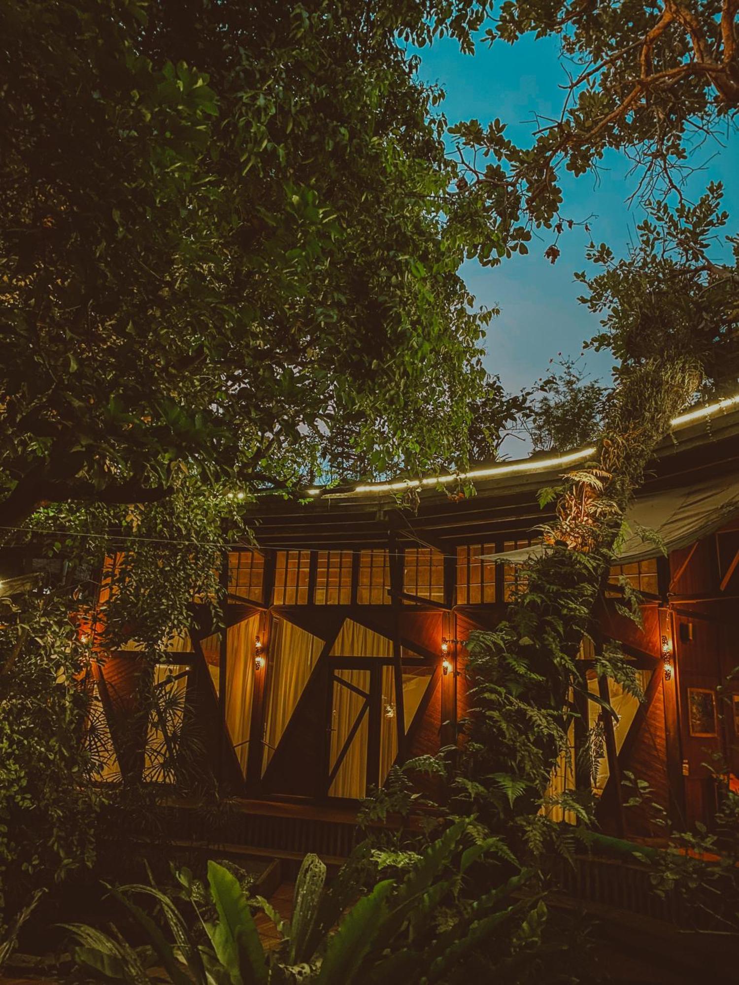 Bukit Raya Guesthouse Palangkaraya Bagian luar foto