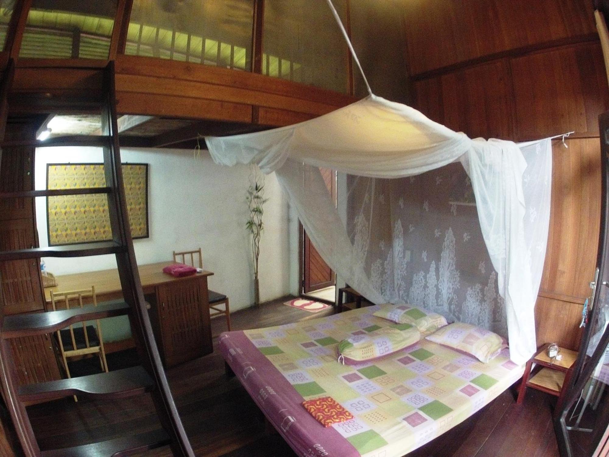 Bukit Raya Guesthouse Palangkaraya Bagian luar foto