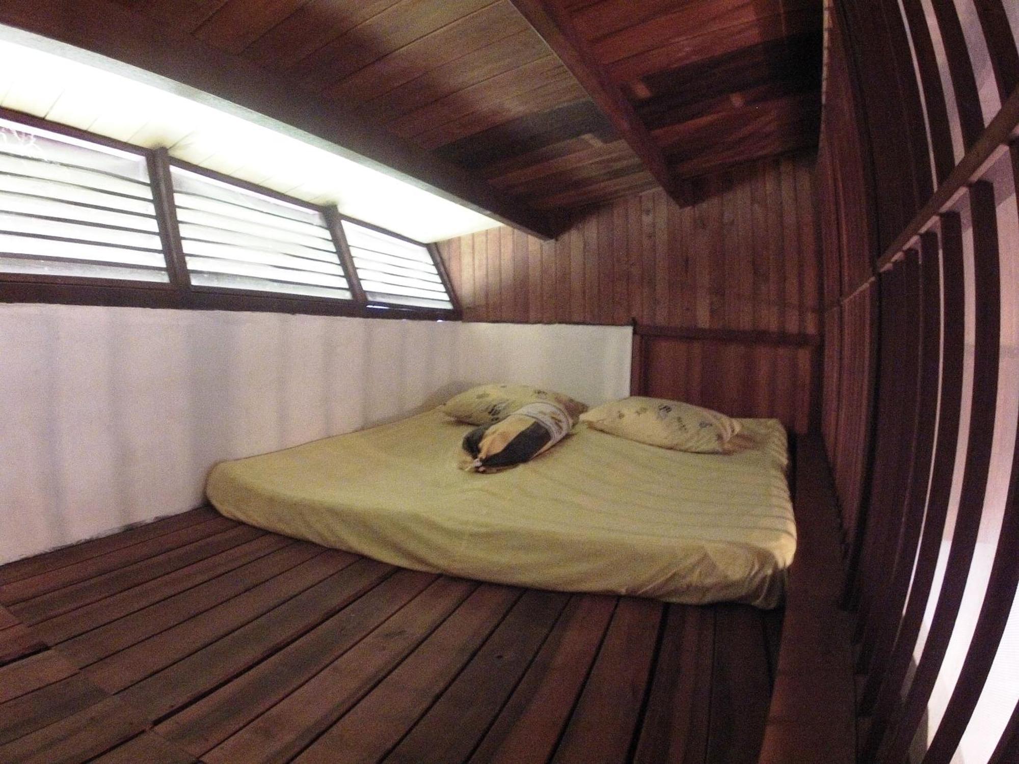 Bukit Raya Guesthouse Palangkaraya Ruang foto